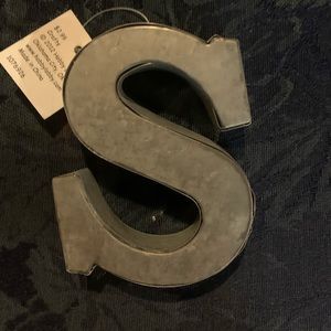 Mini Tin Letter “S”
